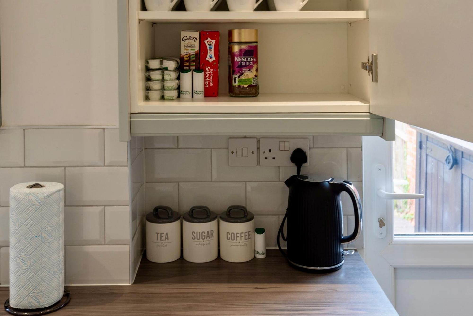 Double Room In Refurbished 5 Bed Home With Wifi And Tv BW Room 4 Solihull Exterior foto
