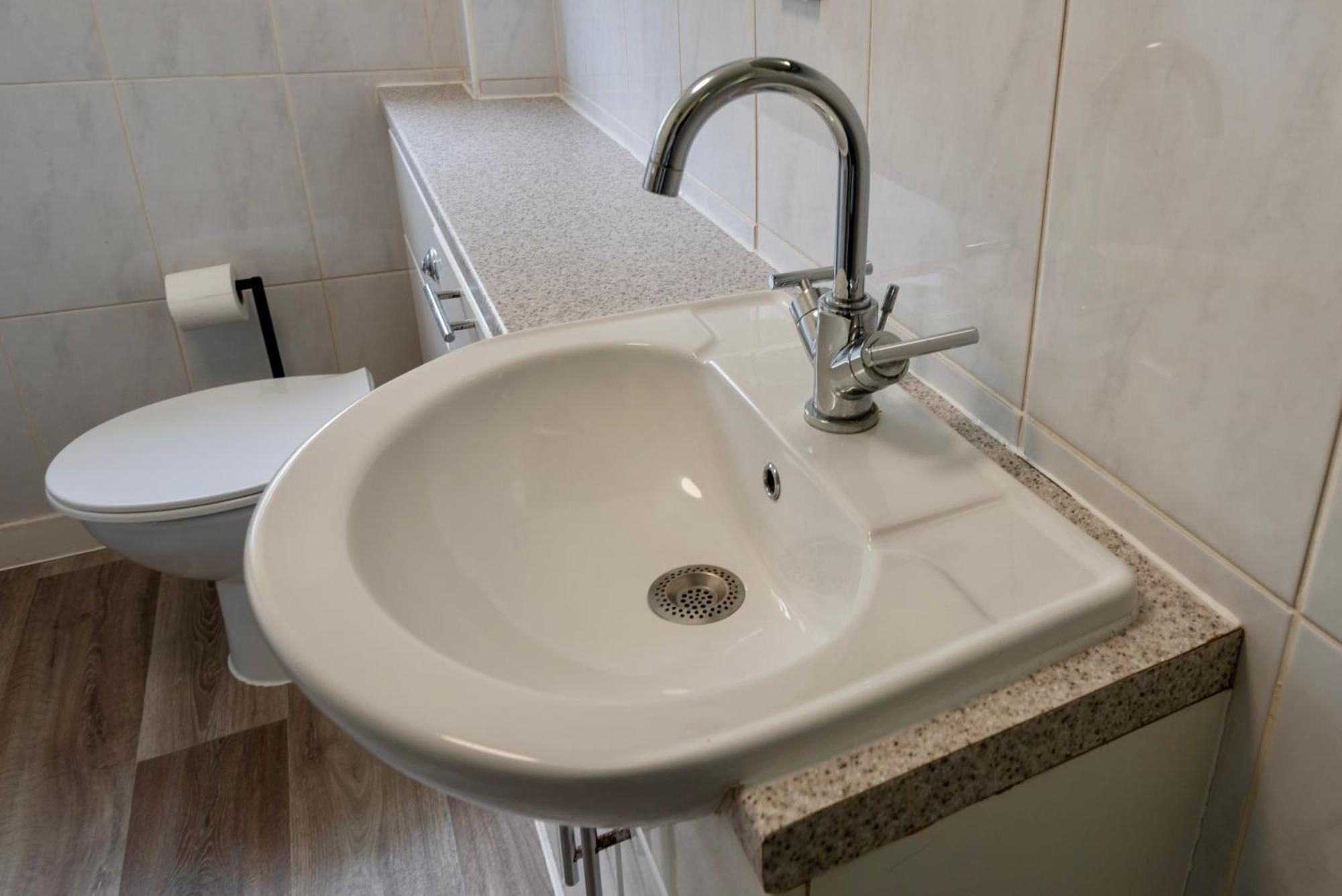 Double Room In Refurbished 5 Bed Home With Wifi And Tv BW Room 4 Solihull Exterior foto